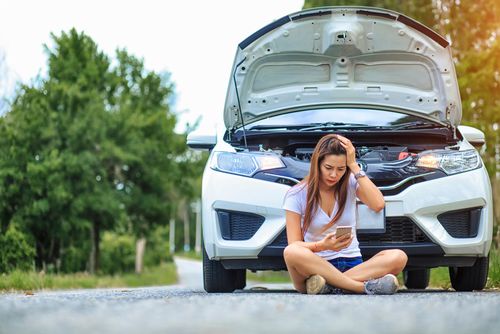 車のバッテリーが上がるまでの時間ってどのくらい？