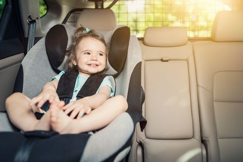 車に子どもを乗せるときの注意点